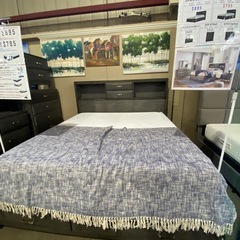 キングサイズベットフレームの画像