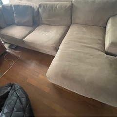 Crate & Barrel ソファ
の画像
