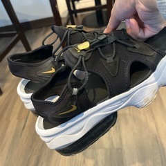 Nike エアマックス　ココの画像