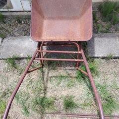 サビ一輪車　要タイヤ交換の画像