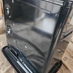 トヨトミ製の石油ストーブ「RS-S23C」の画像