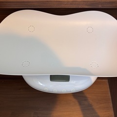 ベビースケール、赤ちゃん体重計　