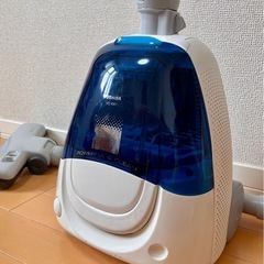 TOSHIBA 東芝 VC-KA1-L 紙パック式掃除機 2013年製の画像