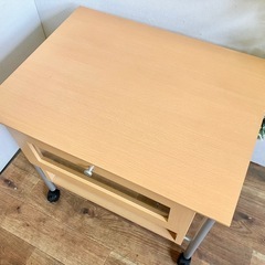 キャスター付き テレビ台 の画像