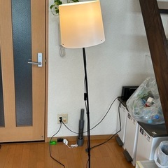 スタンディングライトの画像