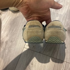 asics 14cm スニーカー②の画像