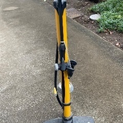 自転車空気入れの画像