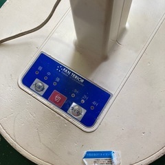 ★扇風機　YT-3101MM(WH) ユアサプライムス　11年製の画像