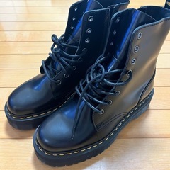 dr.martens ドクターマーチン　8ホールブーツ　の画像