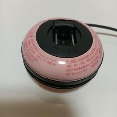 【無料】可愛いピンク色の携帯用充電器 auの画像