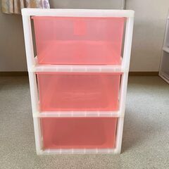 衣装ケースの画像