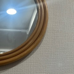 木製　ウォールミラー　の画像