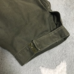 メンズ　Mサイズ　七分丈　カーキ　パンツの画像