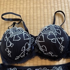 ブラジャー＆パンティーセット
の画像