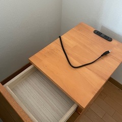 サイドテーブルの画像