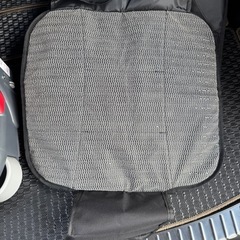 最終値下げ！7月中に取りに来ていただける方限定！ジュニアシート　シートカバーの画像