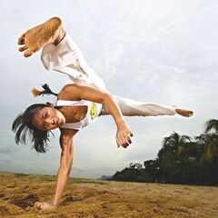 カポエイラ体験会📍町田・東京｜7月17日(木)｜CAPOEIRA、カポエラ、教室、スクール、神奈川、小田急、横浜線、スポーツ、格闘技、武道、ダンス、アクロバット、ダイエット、バトゥーキの画像