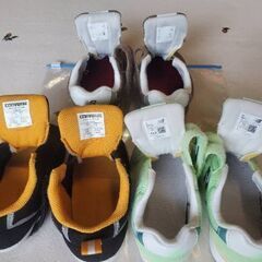 ニューバランス コンバース スニーカー 13.5cmの画像