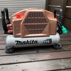makita 限定色！　シャイニングカッパー　コンプレッサー　AÇ462XLH　 の画像