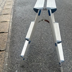 アルミ脚立の画像