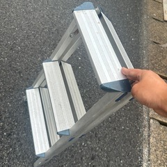 アルミ脚立の画像