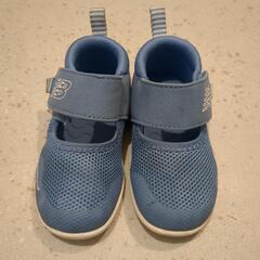 ニューバランス　サンダル　14cm