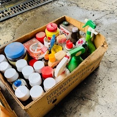 三ツ矢サイダーの瓶　スプレー缶（中身あり）の画像