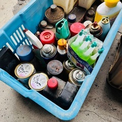 三ツ矢サイダーの瓶　スプレー缶（中身あり）の画像