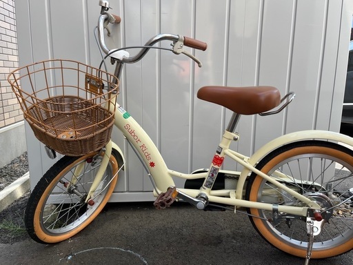 子供用　自転車　16インチ　女の子　クリーム色