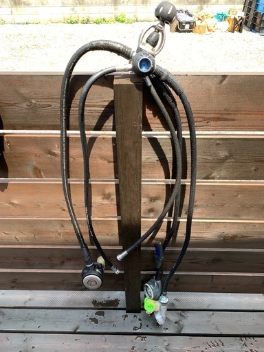 mares マレス　 チタンレギュレータセット　圧力系　オクトパス　ダイビングナイフ付き