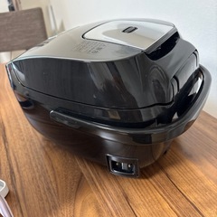 【受け渡し予定者決定済み】象印炊飯ジャー　3合炊きの画像
