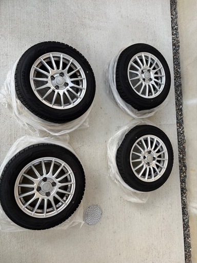 SALE中トヨタ　タンク　スタッドレス、ホイールセット