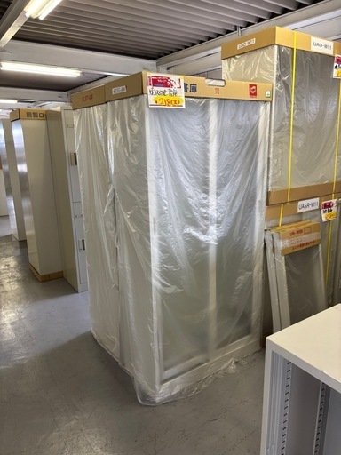2号店在庫　未使用❗️ガラス扉引き違い書庫❗️