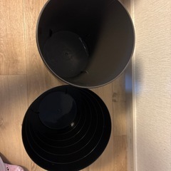 ゴミ箱ですの画像