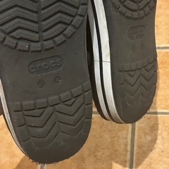 クロックス ブラック 黒の画像