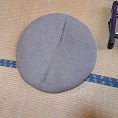 丸クッション　直径60cm　幅5cm　ブラウンの画像