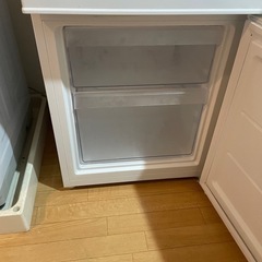 中古冷蔵庫140Lの画像
