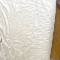 【取引中】muji無印良品 脚付きマットレスベッド（ダブルサイズ 幅140×奥行198cm）   ポケットコイル式・洗えるカバー付き の画像