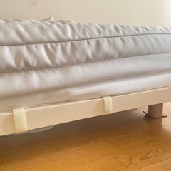 【取引中】muji無印良品 脚付きマットレスベッド（ダブルサイズ 幅140×奥行198cm）   ポケットコイル式・洗えるカバー付き の画像