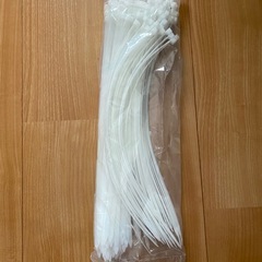 結束バンド 屋外 耐久 強力 タイラップ 耐候性 耐熱 PPプラスチック 太い 長い 白い uv耐性 ロング ホワイト 100本入の画像