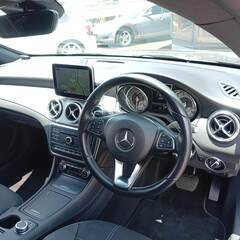 ☆程度の良いメルセデス！☆ メルセデスベンツ CLAシューティングブレーク CLA180の画像