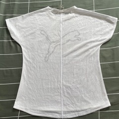 PUMA ホワイト Tシャツ Mの画像