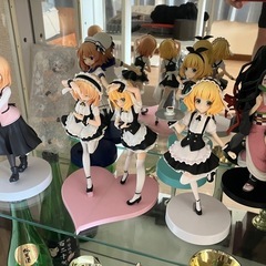 箱無しフィギュア一体500円、コレクションボード15000円の画像