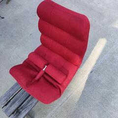 筋トレもできる座椅子の画像