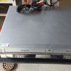 CD/VHS/DVDプレーヤーまとめ売りの画像