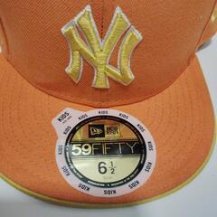 🟠美品、ニューエラ　キッズ用🧢52センチ🙆‍♀️除菌済み🎁オマケ、１個つき。😁の画像