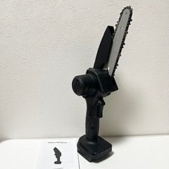 【高効率＆軽量1.8kg】充電式チェーンソー ブラシレスモーター搭載 木材切断 マキタ互換 バッテリー交換式の画像