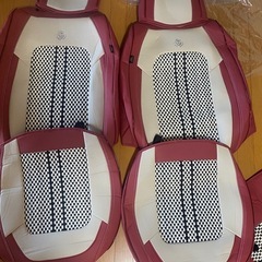 ユニバーサルフィットシートカバー全席フィット4人乗り新品の画像