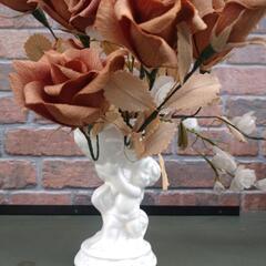 【断捨離中‼️あげます‼️】　造花　花瓶　幸せを運ぶエンジェルの画像