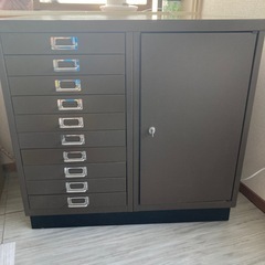 BISLEY ビスレー　キャビネット　ブラウン色の画像